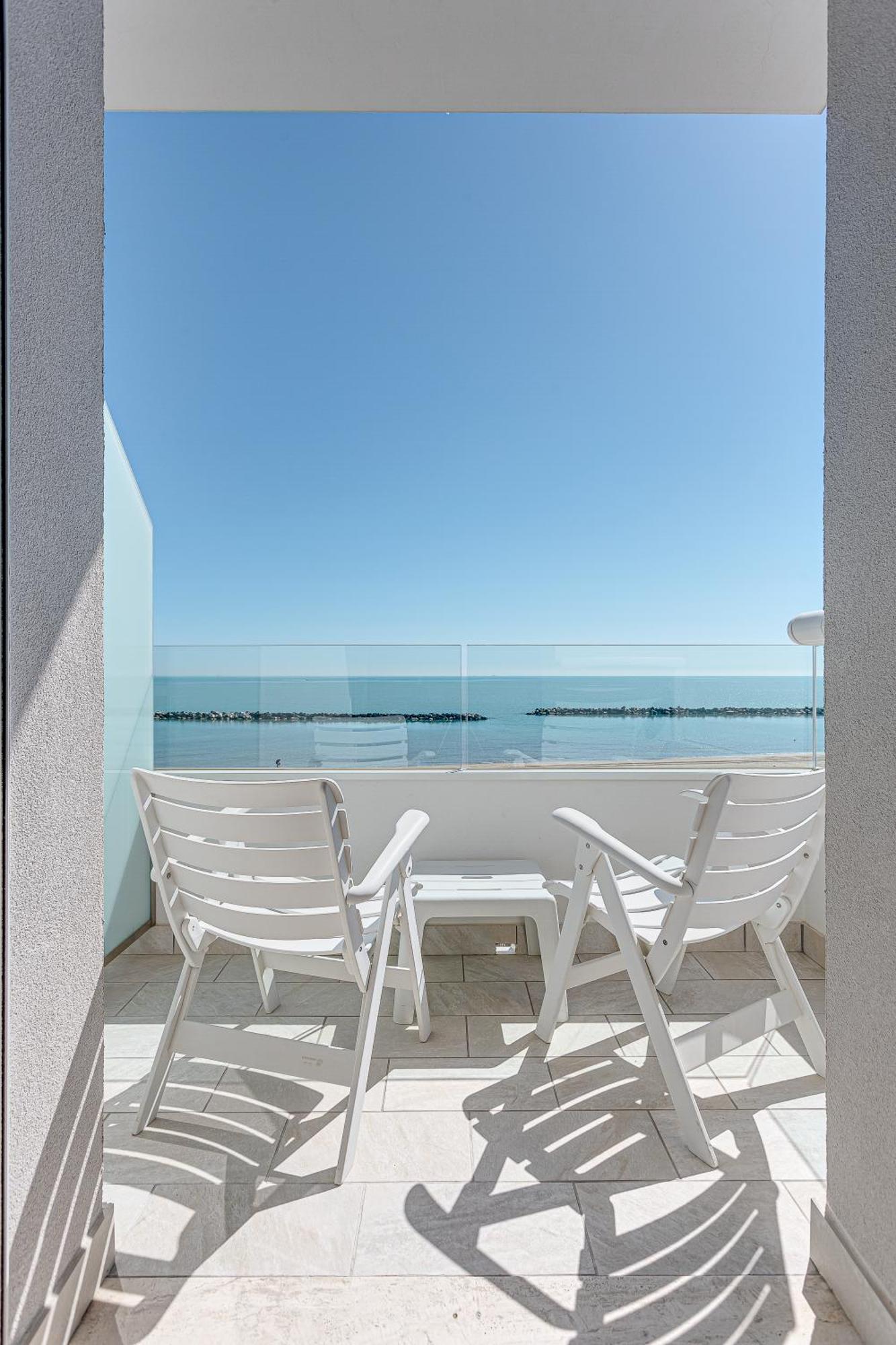Hotel Caesar Lido Di Savio Exterior photo